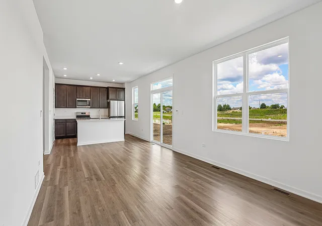 Photo 4 of Single family home for sale at 11280 Wildridge Ln, Huntley, IL 60142 | MLS# 12749184 | Listing updated on 2026-09-08