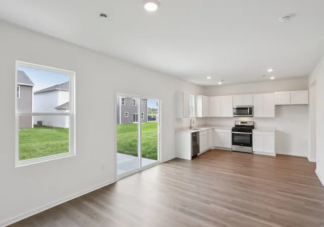 Photo 3 of Single family home for sale at 1634 Whisper Glen Dr, Plainfield, IL 60586 | MLS# 12749210 | Listing updated on 2026-09-08