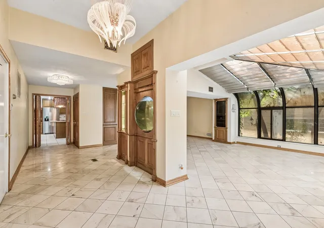 Photo 4 of Single family home for sale at 6936 N Kostner Ave, Lincolnwood, IL 60712 | MLS# 12749230 | Listing updated on 2026-09-08