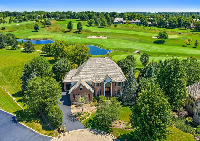 Photo 1 of Mansion for sale at 6564 Beech Ln, Libertyville, IL 60048 | MLS# 12749237 | Listing updated on 2026-09-02