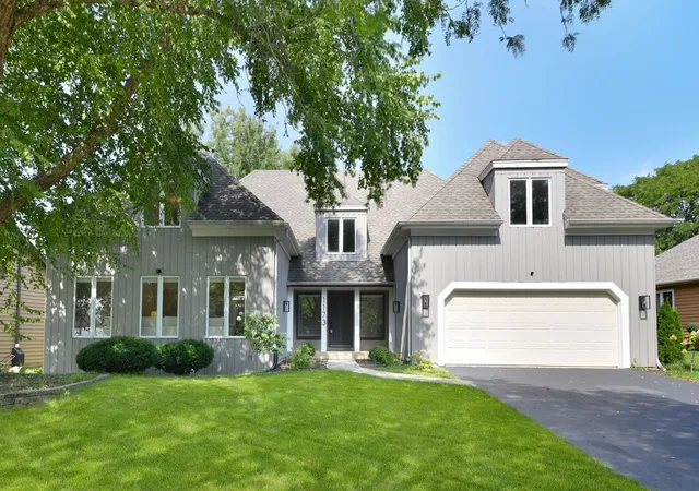 Photo 2 of Single family home for sale at 1173 Johnson Dr, Naperville, IL 60540 | MLS# 12749248 | Listing updated on 2026-09-05