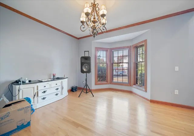Photo 4 of Single family home for sale at 1084 Redwood Dr, Yorkville, IL 60560 | MLS# 12749268 | Listing updated on 2026-10-07