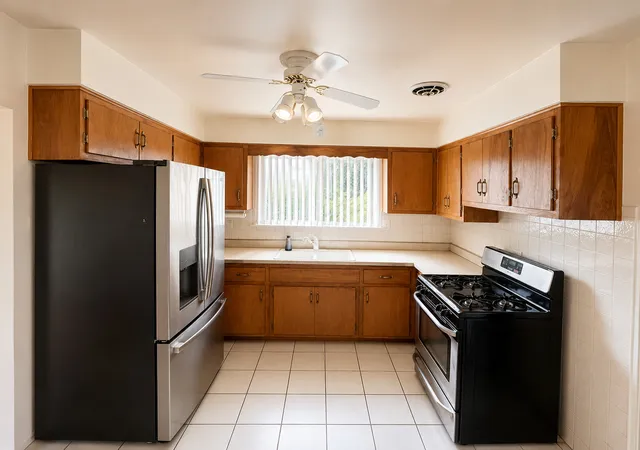 Photo 3 of Single family home for sale at 10834 S Keeler Ave, Oak Lawn, IL 60453 | MLS# 12749327 | Listing updated on 2026-09-08