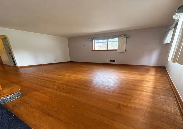 Photo 4 of Single family home for sale at 10834 S Keeler Ave, Oak Lawn, IL 60453 | MLS# 12749327 | Listing updated on 2026-09-08