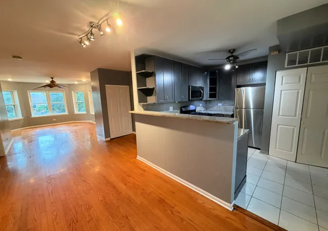 Photo 2 of Condo for sale at 2222 W Rosemont Ave #2E, Chicago, IL 60659 | MLS# 12749435 | Listing updated on 2026-09-08