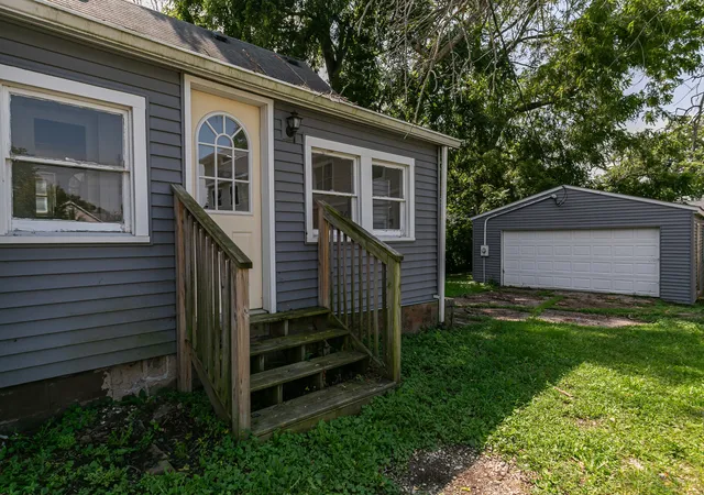 Photo 2 of Single family home for sale at 709 N High St, Port Byron, IL 61275 | MLS# 12749477 | Listing updated on 2026-09-08