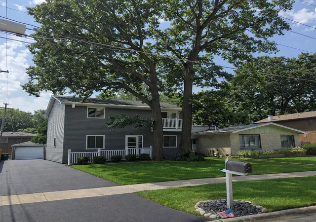Photo 1 of Single family home for sale at 4927 145th Street, Midlothian, IL 60445 | MLS# 12749537 | Listing updated on 2026-09-08