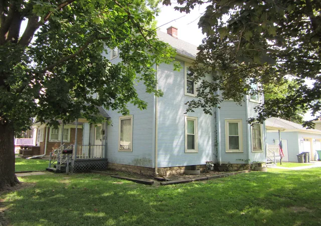 Photo 1 of Sale Pending at 910 Oneida St, Joliet, IL 60435 | MLS# 12749555 | Listing updated on 2026-09-07