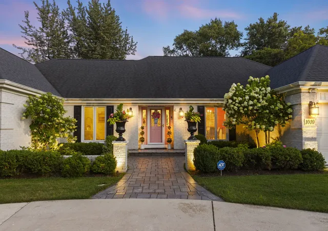 Photo 2 of Single family home for sale at 1010 Thunderbird Ln, Naperville, IL 60563 | MLS# 12749588 | Listing updated on 2026-09-02