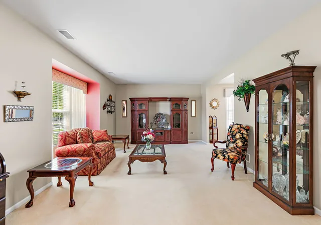 Photo 3 of Single family home for sale at 12225 Arlington Dr, Huntley, IL 60142 | MLS# 12749737 | Listing updated on 2026-09-30
