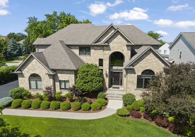 Photo 2 of Single family home for sale at 1411 Hatchwood Ct, Naperville, IL 60565 | MLS# 12749776 | Listing updated on 2026-09-02