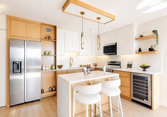 Photo 2 of Condo for sale at 5455 N Sheridan Rd #1012, Chicago, IL 60640 | MLS# 12749857 | Listing updated on 2026-09-05