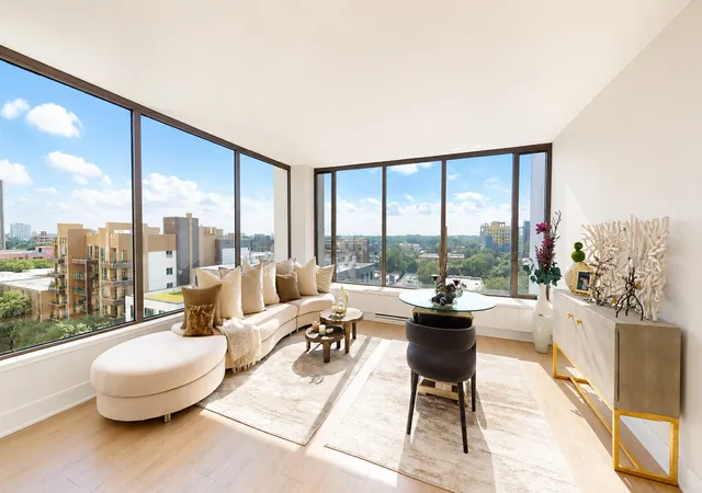Photo 4 of Condo for sale at 5455 N Sheridan Rd #1012, Chicago, IL 60640 | MLS# 12749857 | Listing updated on 2026-09-05