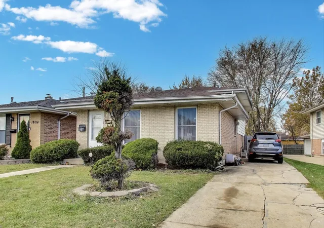 Photo 2 of Single family home for sale at 18010 Olympia Dr, Country Club Hills, IL 60478 | MLS# 12749874 | Listing updated on 2026-09-08