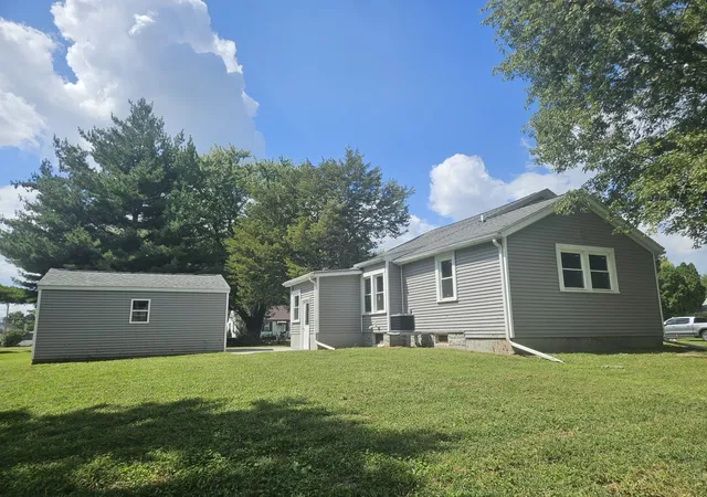 Photo 3 of Single family home for sale at 1211 W 5th Street, Rock Falls, IL 61071 | MLS# 12749899 | Listing updated on 2026-10-27
