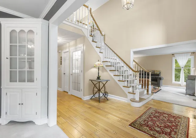 Photo 4 of Single family home for sale at 8310 Mason Hl Rd, Woodstock, IL 60098 | MLS# 12749926 | Listing updated on 2026-09-08