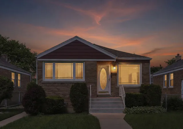 Photo 20 of Single family home for sale at 204 Bohland Ave, Bellwood, IL 60104 | MLS# 12749961 | Listing updated on 2026-09-08