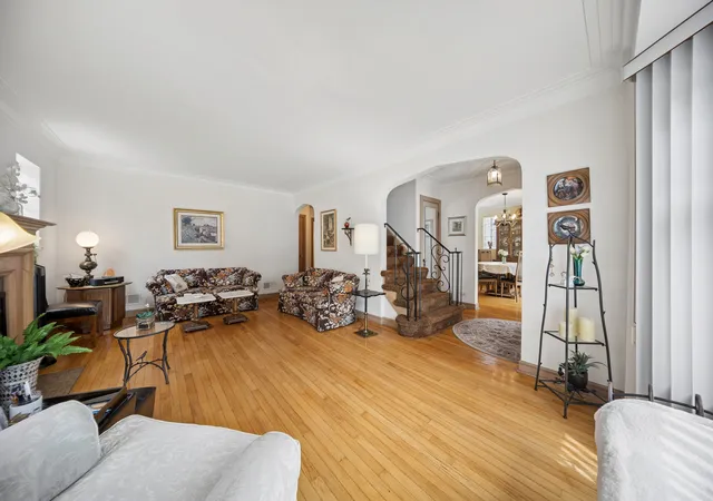Photo 3 of Single family home for sale at 6631 N Caldwell Ave, Chicago, IL 60646 | MLS# 12750014 | Listing updated on 2026-09-08