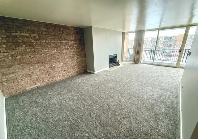 Photo 3 of Condo for sale at 6010 Oakwood Dr #5D, Lisle, IL 60532 | MLS# 12750033 | Listing updated on 2026-09-08