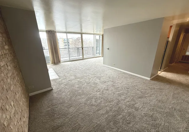 Photo 3 of Condo for sale at 6010 Oakwood Dr #5D, Lisle, IL 60532 | MLS# 12750033 | Listing updated on 2026-09-08