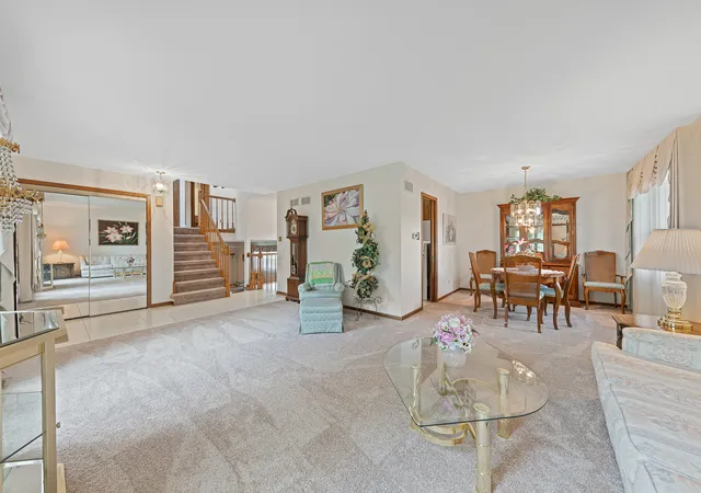 Photo 3 of Single family home for sale at 7502 W Lakeside Dr, Frankfort, IL 60423 | MLS# 12750061 | Listing updated on 2026-09-08