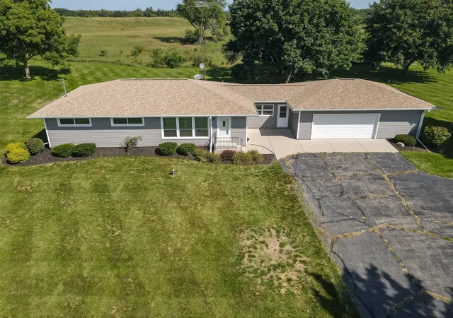 Photo 1 of Single family home for sale at 37310 87th Street, Burlington, WI 53105 | MLS# 12750193 | Listing updated on 2026-09-08