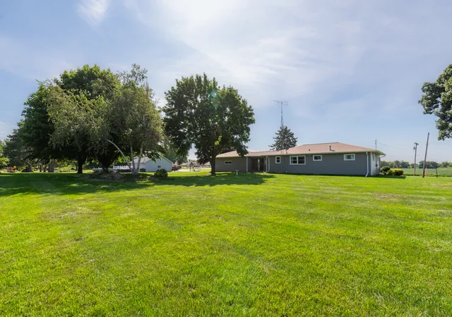 Photo 4 of Single family home for sale at 37310 87th Street, Burlington, WI 53105 | MLS# 12750193 | Listing updated on 2026-09-08