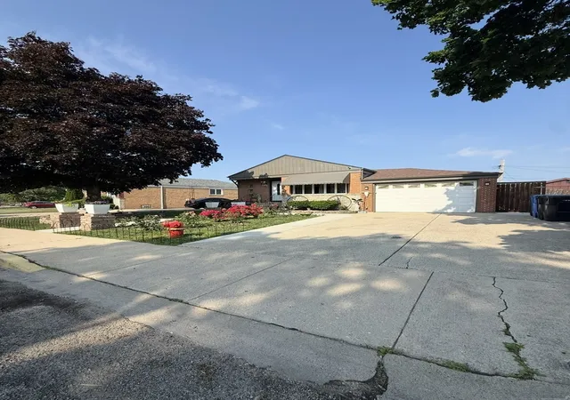 Photo 2 of Single family home for sale at 8207 S Kostner Ave, Chicago, IL 60652 | MLS# 12750209 | Listing updated on 2026-09-08