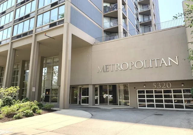 Condo for sale at 5320 N Sheridan Rd #611, Chicago, IL 60640 | MLS# 12750237