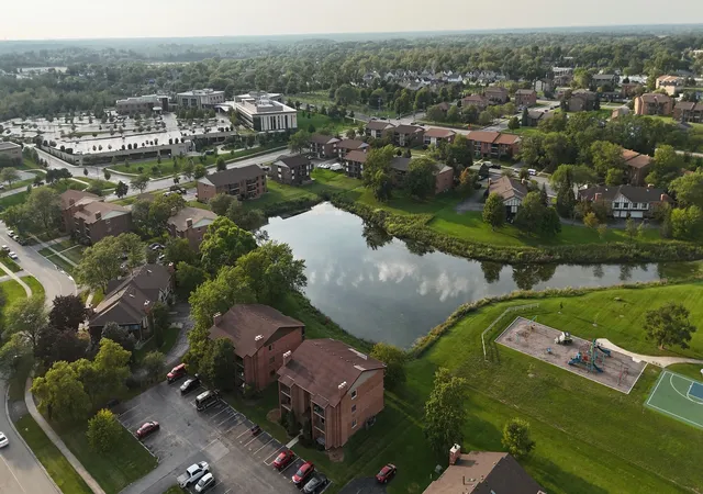 Photo 2 of Condo for sale at 9900 Treetop Dr #2E, Orland Park, IL 60462 | MLS# 12750274 | Listing updated on 2026-09-08