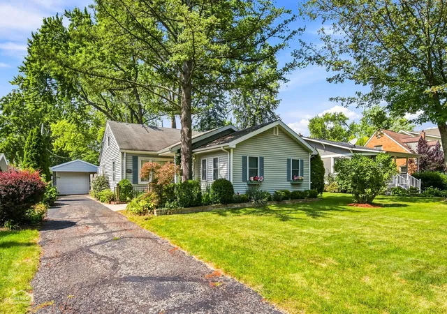 Photo 1 of Single family home for sale at 168 S Brockway St, Palatine, IL 60067 | MLS# 12750304 | Listing updated on 2026-09-03