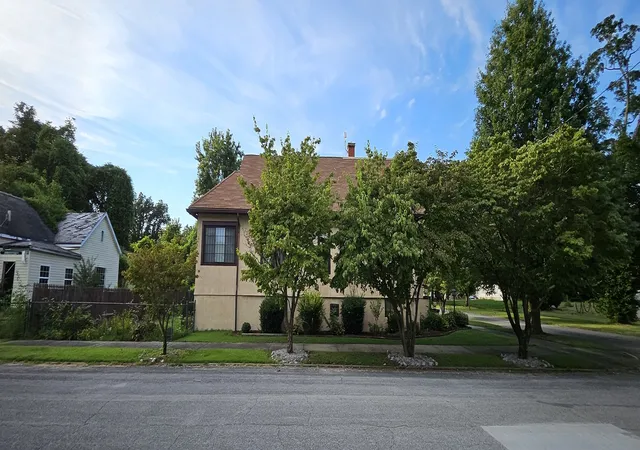 Photo 3 of Sale Pending at 3401 Washington Ave, Cairo, IL 62914 | MLS# 12750312 | Listing updated on 2026-09-06