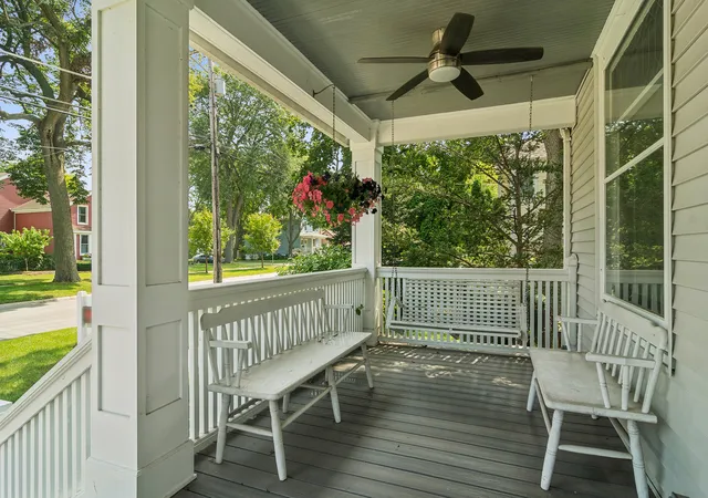 Photo 2 of Single family home for sale at 208 N Benton St, Palatine, IL 60067 | MLS# 12750320 | Listing updated on 2026-09-04