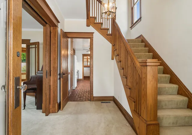 Photo 3 of Single family home for sale at 208 N Benton St, Palatine, IL 60067 | MLS# 12750320 | Listing updated on 2026-10-01