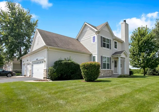 Photo 2 of Condo for sale at 15801 Cove Cir #0, Plainfield, IL 60544 | MLS# 12750330 | Listing updated on 2026-09-09