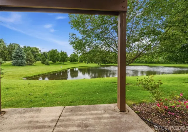 Photo 3 of Condo for sale at 2471 Stoughton Cir #2471, Aurora, IL 60502 | MLS# 12750335 | Listing updated on 2026-09-22