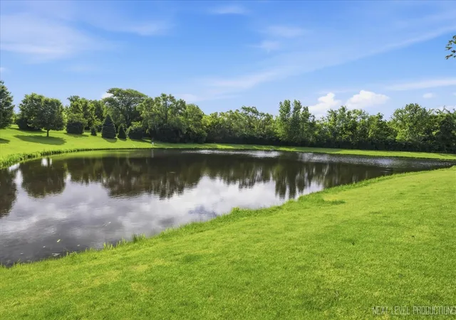 Photo 3 of Condo for sale at 2471 Stoughton Cir #2471, Aurora, IL 60502 | MLS# 12750335 | Listing updated on 2026-09-22