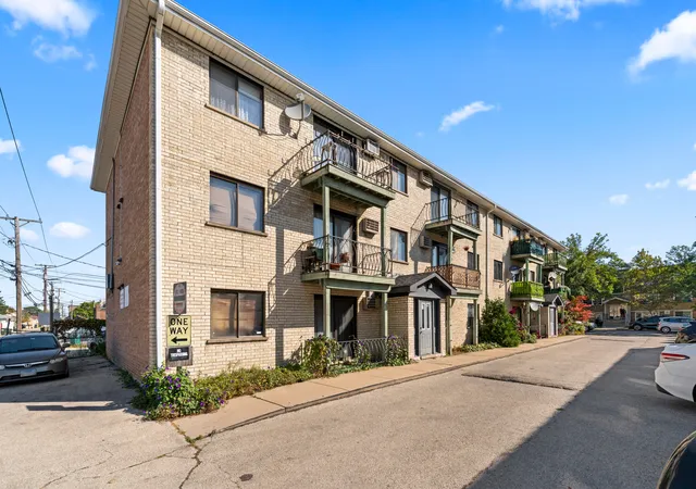Photo 1 of Condo for sale at 2016 N Harlem Ave #7W, Elmwood Park, IL 60707 | MLS# 12750336 | Listing updated on 2026-09-09