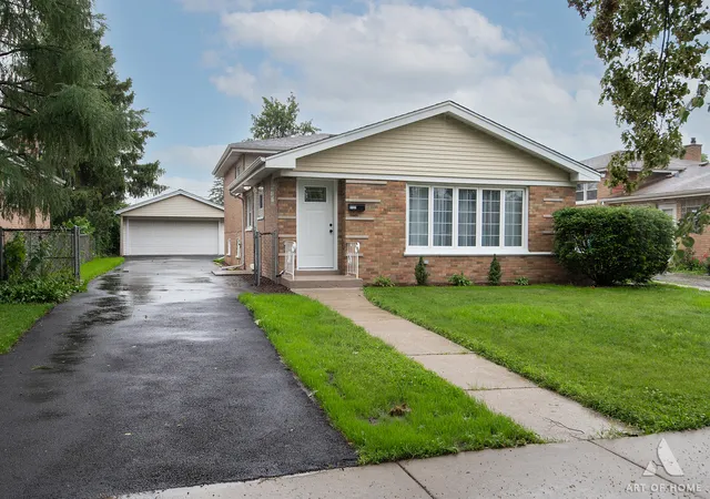 Photo 1 of Single family home for sale at 6127 W 79th Place, Burbank, IL 60459 | MLS# 12750342 | Listing updated on 2026-09-09
