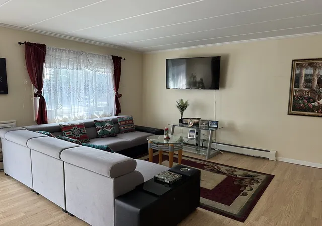 Photo 3 of Condo for sale at 1033 Busse Hwy #2A, Park Ridge, IL 60068 | MLS# 12750348 | Listing updated on 2026-09-05
