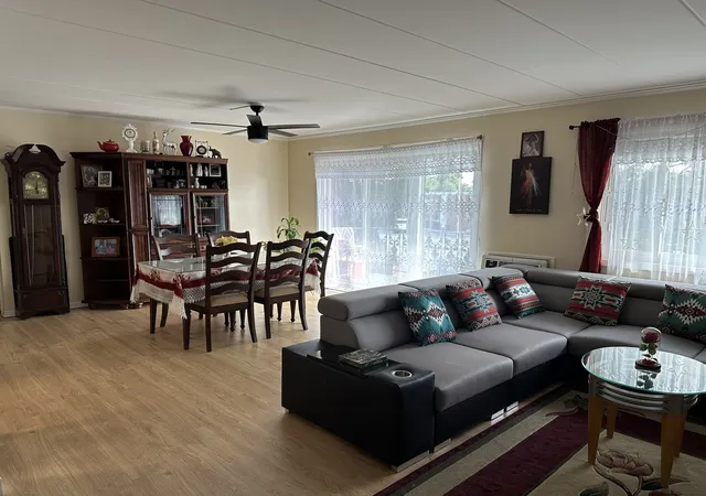 Photo 5 of Condo for sale at 1033 Busse Hwy #2A, Park Ridge, IL 60068 | MLS# 12750348 | Listing updated on 2026-09-05