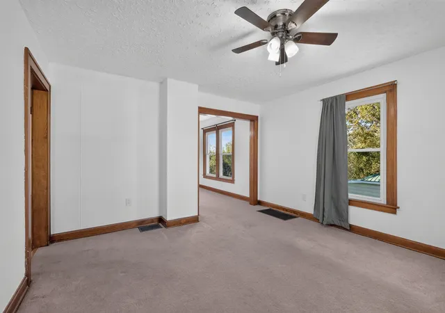 Photo 3 of Single family home for sale at 209 Cynthiana St, Williamstown, KY 41097 | MLS# 647761 | Listing updated on 2026-10-21