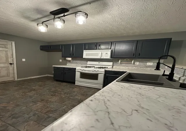 Photo 3 of Single family home for sale at 145 Friar Tuck Dr, Independence, KY 41051 | MLS# 644198 | Listing updated on 2026-10-04