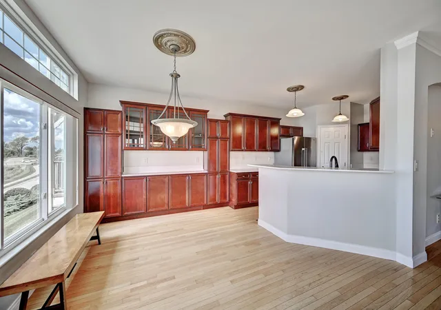 Listing Photo 5 - Condo for sale in building located at 459 Pinnacle Wy, Ludlow, KY 41016