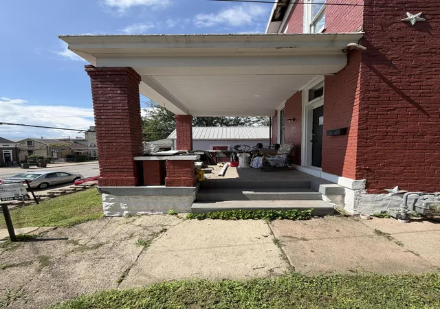 Photo 2 of Single family home for sale at 915 Isabella St, Newport, KY 41071 | MLS# 646829 | Listing updated on 2026-09-21