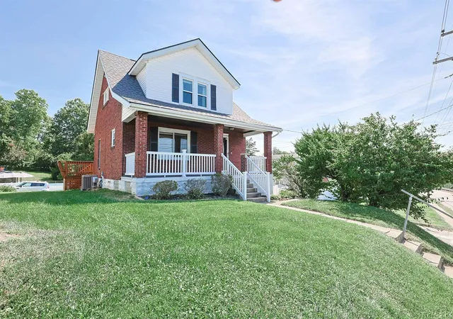 Photo 2 of Single family home for sale at 315 Grandview Ave, Newport, KY 41071 | MLS# 646270 | Listing updated on 2026-09-14