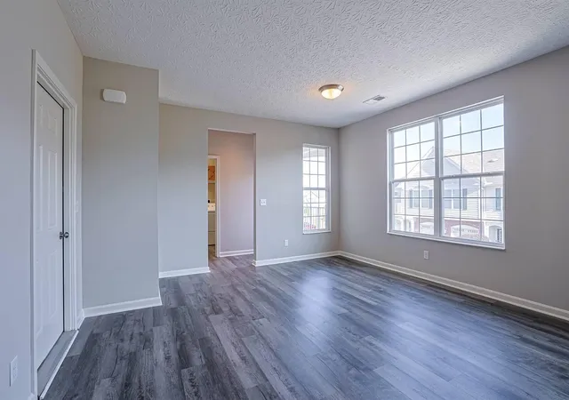 Listing Photo 4 - Condo for sale in building located at 9629 Daybreak Ct, Union, KY 41091
