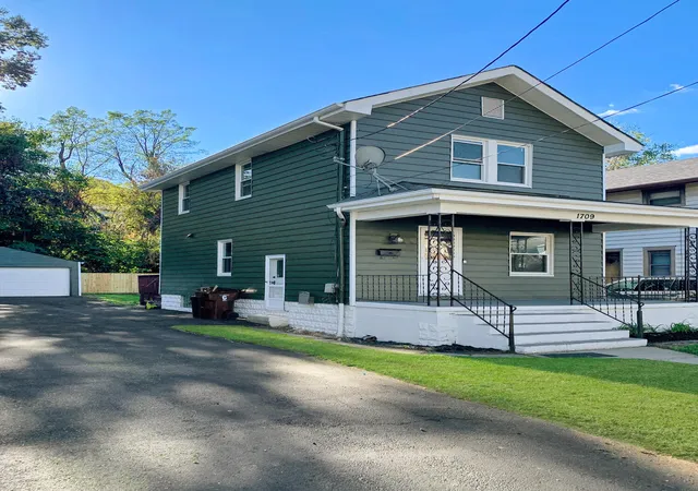 Photo 2 of Single family home for sale at 1709 Euclid Ave, Covington, KY 41014 | MLS# 647678 | Listing updated on 2026-10-21