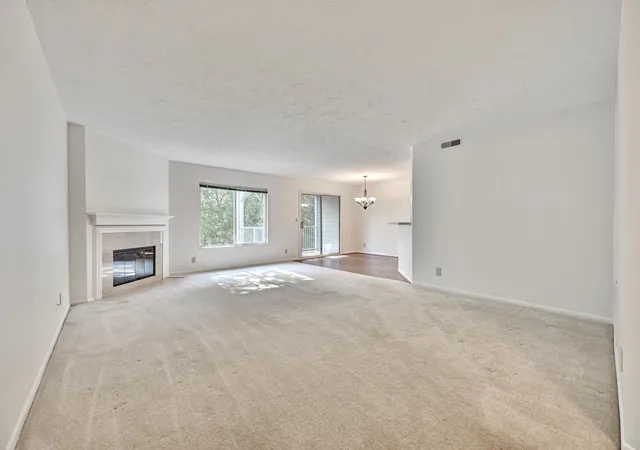 Photo 3 of Condo for sale at 2097 Clareglen Dr #202, Crescent Springs, KY 41017 | MLS# 646889 | Listing updated on 2026-09-27