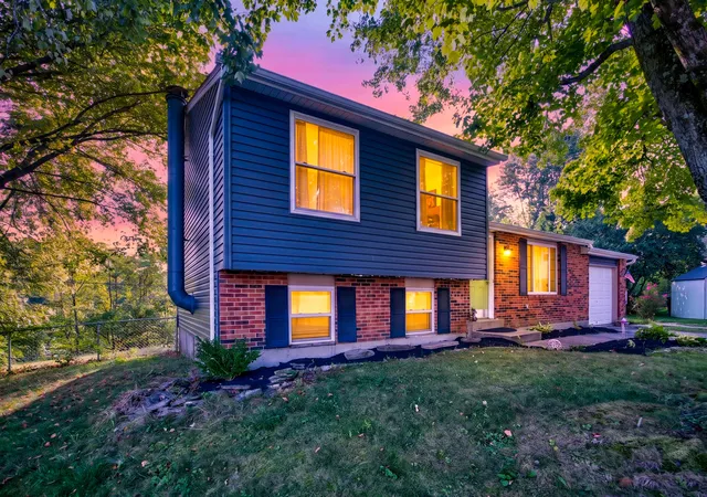 Photo 3 of Single family home for sale at 6194 Ridewood Ct, Burlington, KY 41005 | MLS# 646407 | Listing updated on 2026-09-16